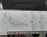 Mapa Błędnych Skał z zaznaczonymi szlakami, punktami widokowymi i formami skalnymi, jak "Skalne Siodło" czy "Okręt".